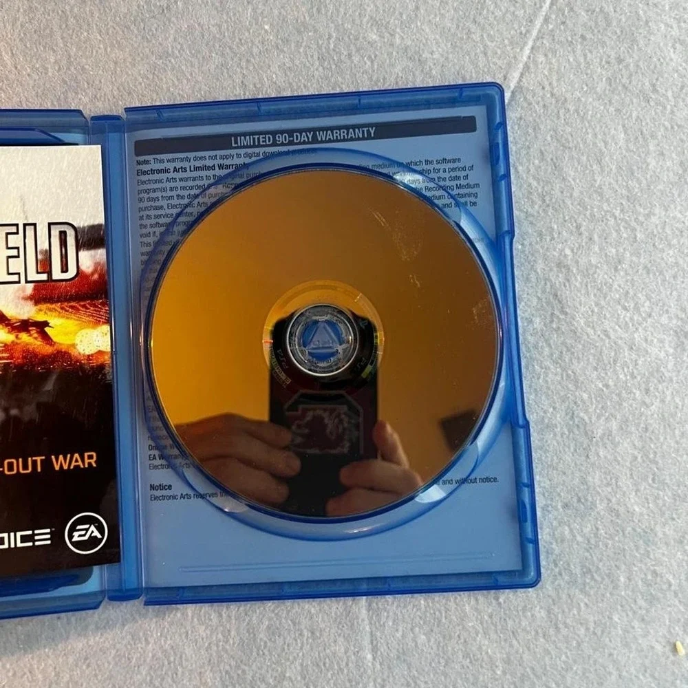 Battlefield V Deluxe Edition PS4 AS IS